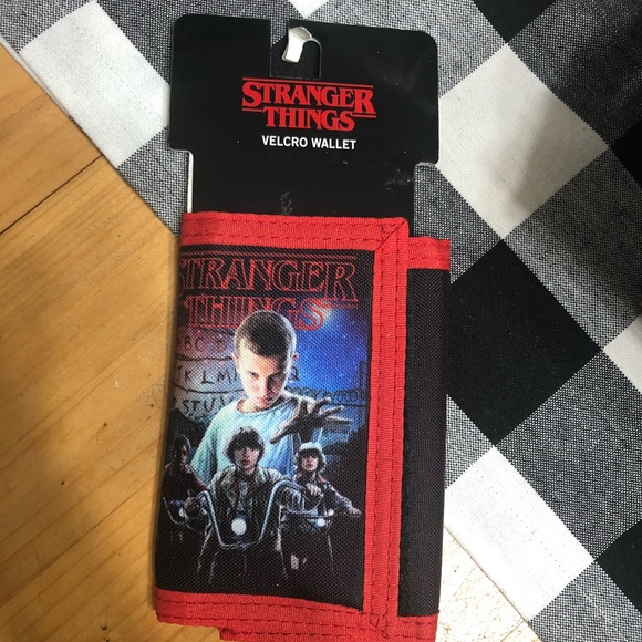 Stranger Things Handbags - Stranger Things wallet 